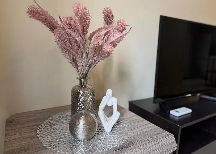 Modern Nest 1 Bedroom By Livingroom Apartment Cebu